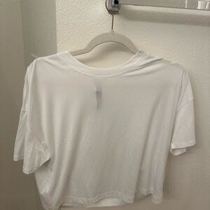 Vuori Classic White Short Sleeve Tee